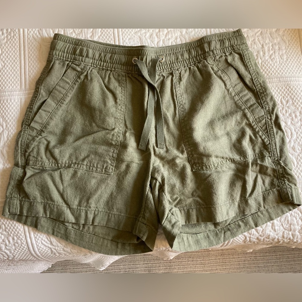 Nautica Sage Green Women's Cargo Shorts